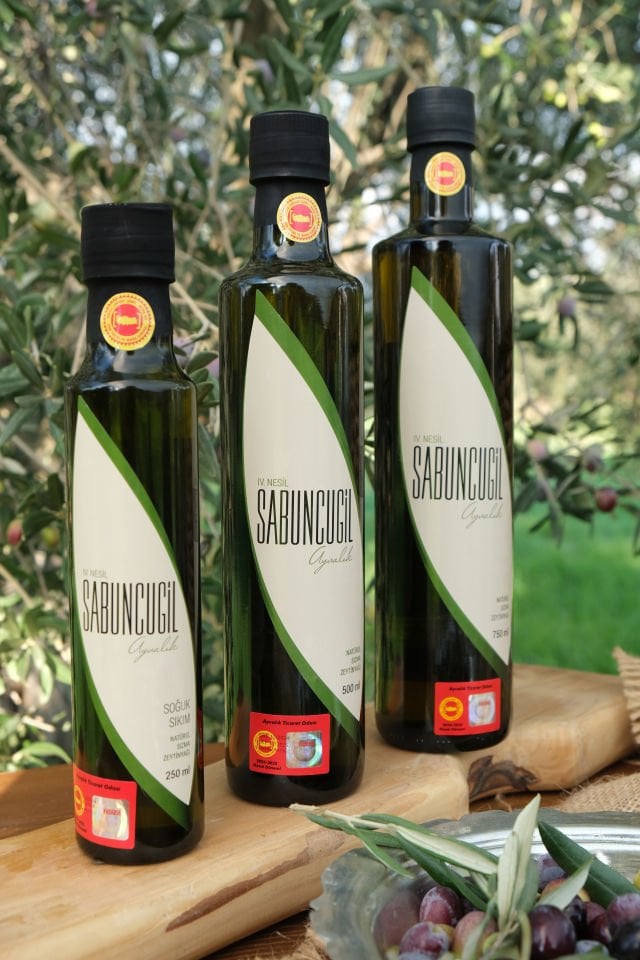 2025 - 2026 Ayvalık Olgun Hasat Soğuk Sıkım Zeytinyağı 250 ml Şişe